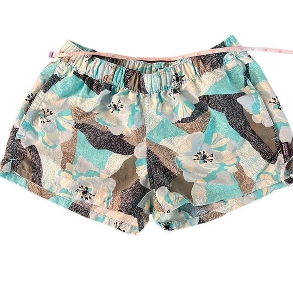 PATAGONIA WOMENS TROPICAL PATTERN SHORTS SIZE SMALL - Picture 3 of 14